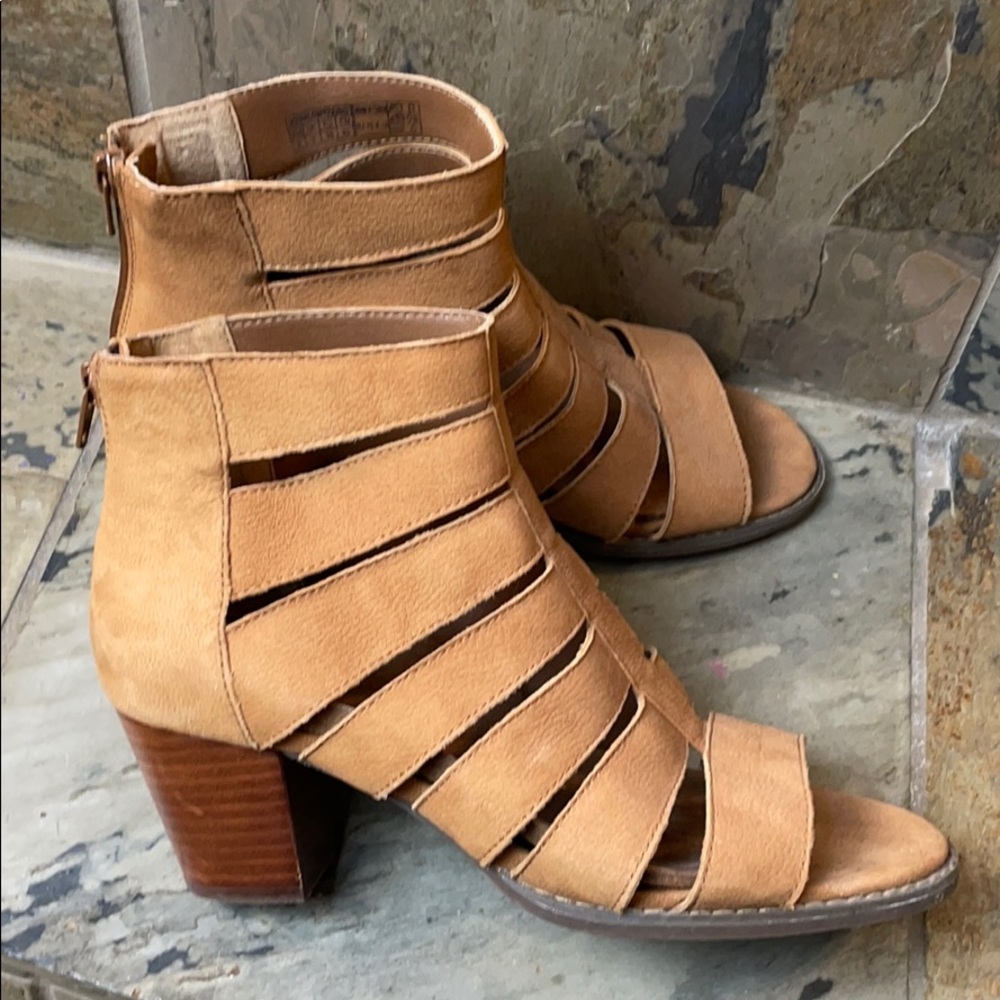 Vionic Harlow Open-Toe Ankle Bootie Size 8 - image 1